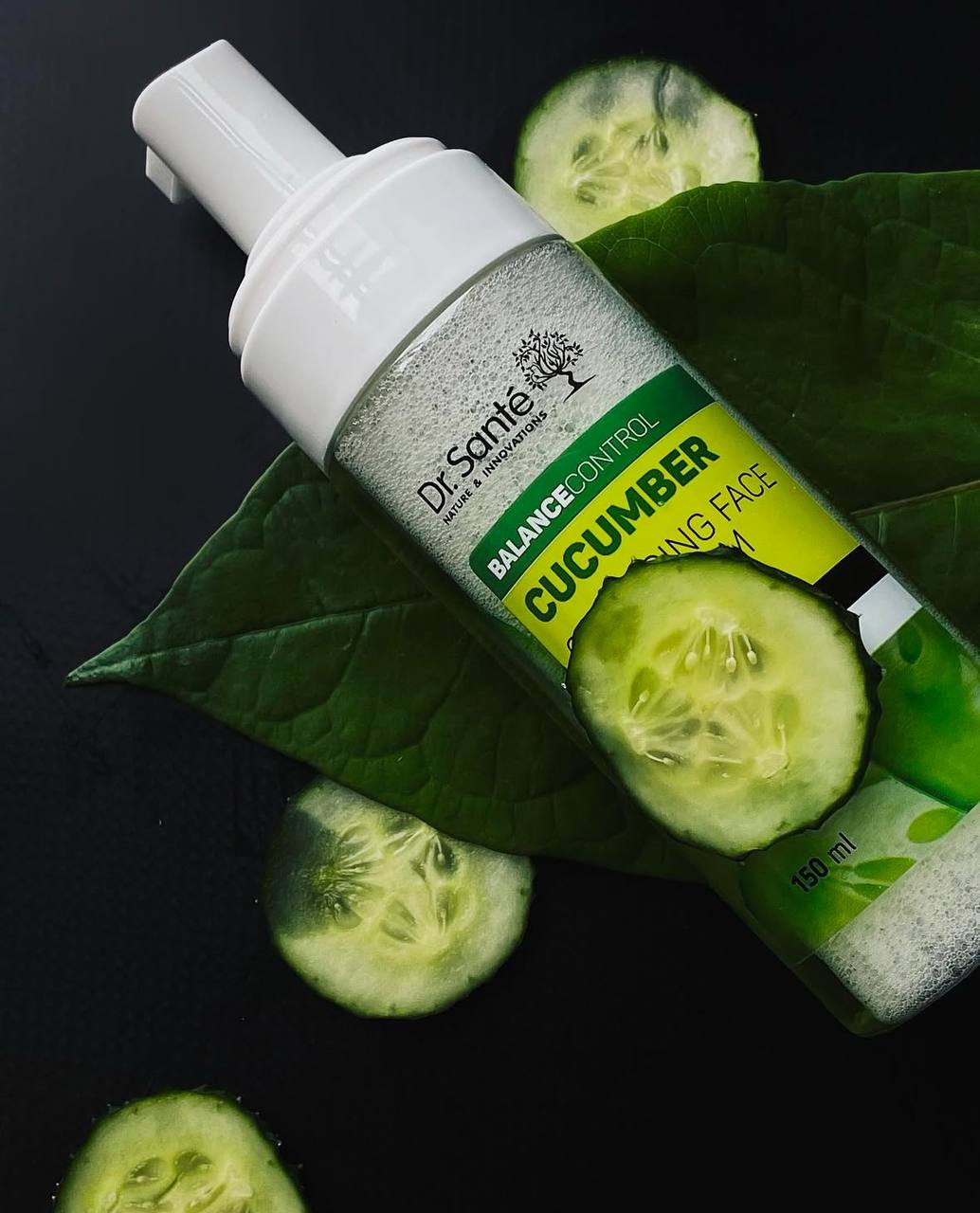 Чорний вініловий фотофон для студії – однотонний фон для професійної фотозйомки Black 2 Чорний вініловий фотофон для студії – однотонний фон для професійної фотозйомки Black - Зображення 2